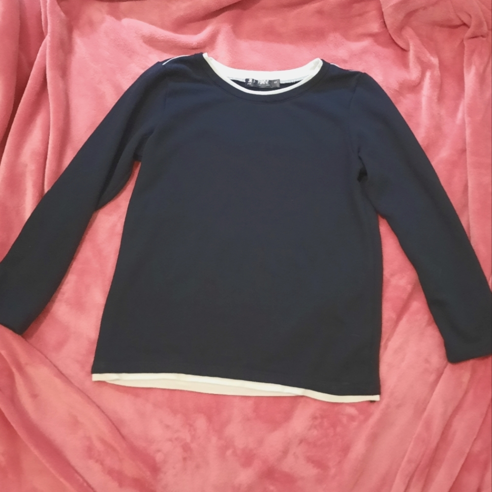 HS Idol Sweater